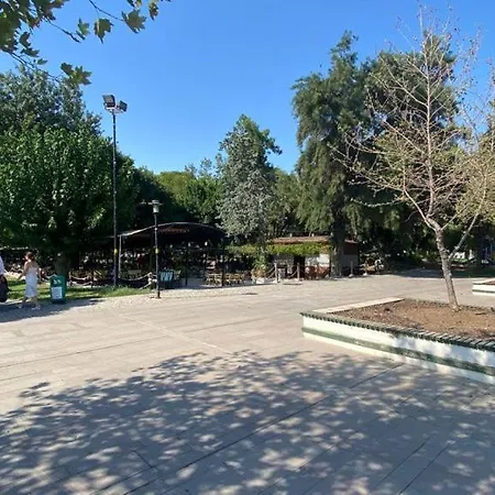 Isiklarda Merkezi Konumda Daire Apartament Antalya