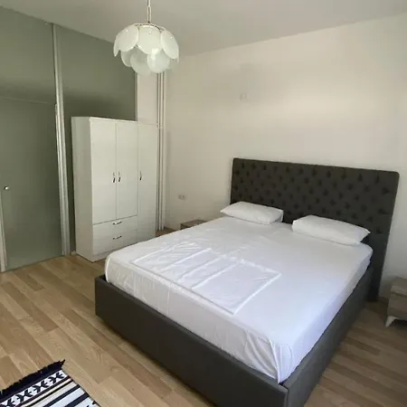 Isiklarda Merkezi Konumda Daire Apartament Antalya