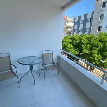 Isiklarda Merkezi Konumda Daire Apartament Antalya